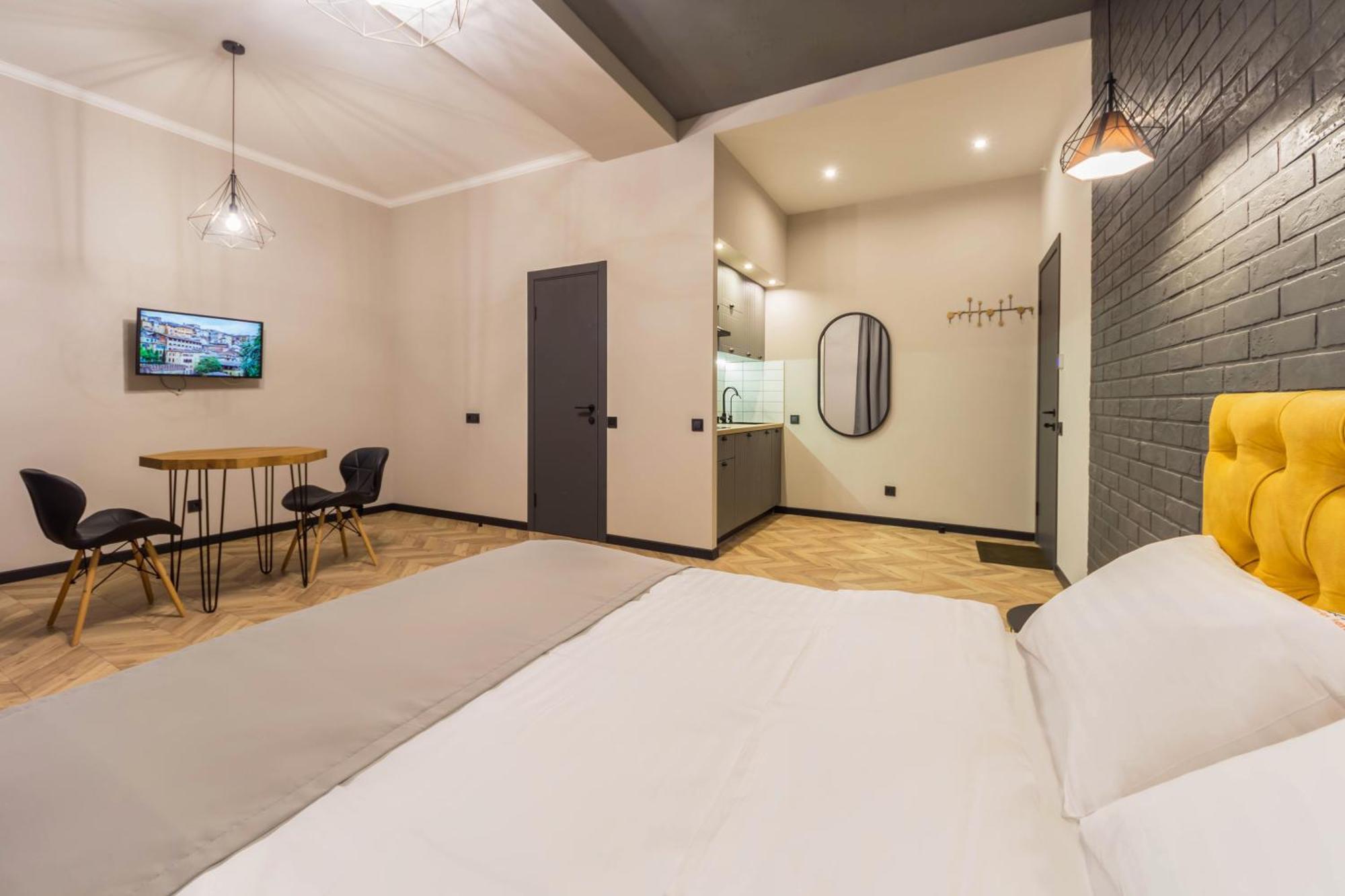 Self Check-In Apartments Maidan Area Kiev Extérieur photo