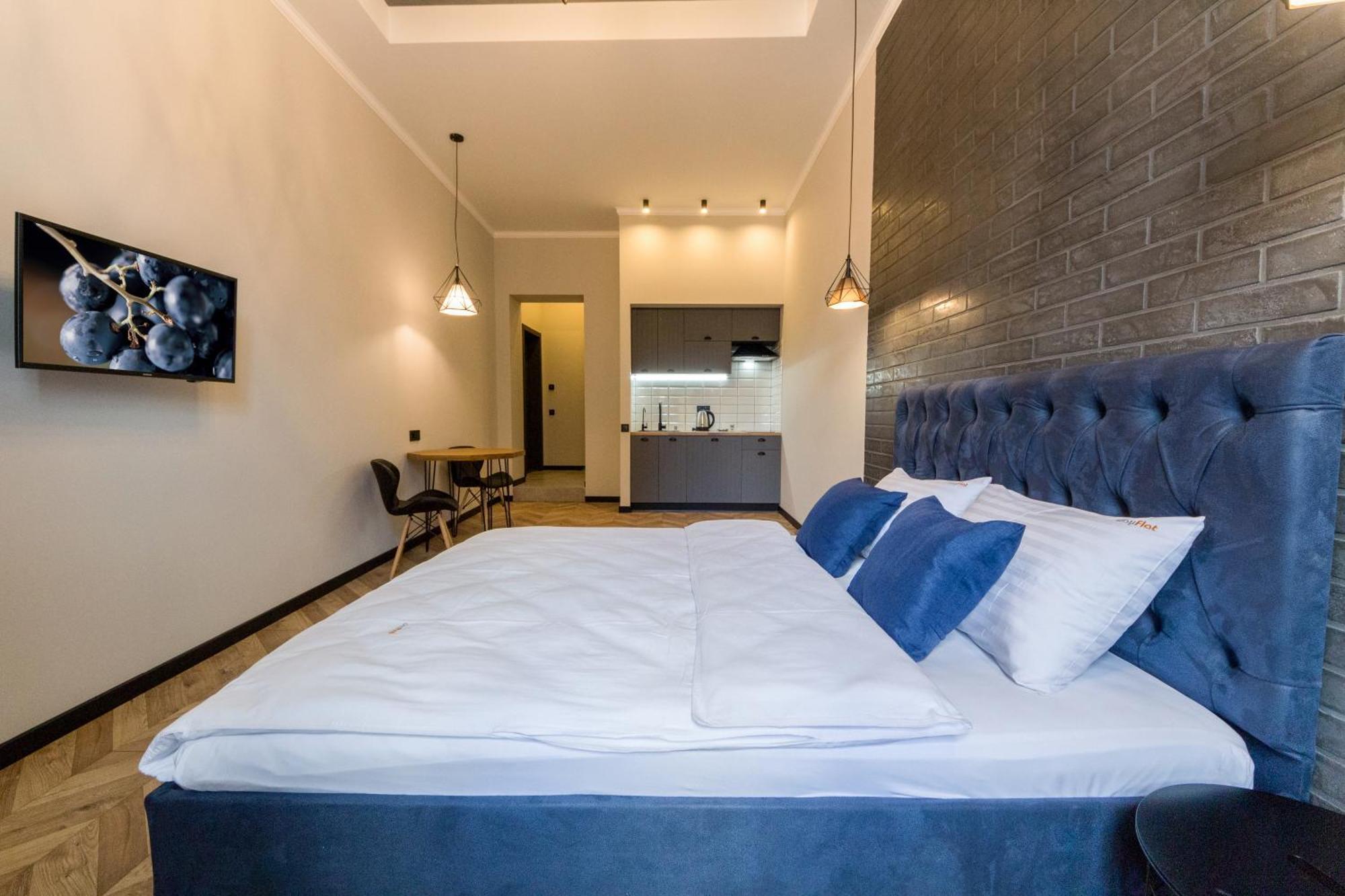 Self Check-In Apartments Maidan Area Kiev Extérieur photo