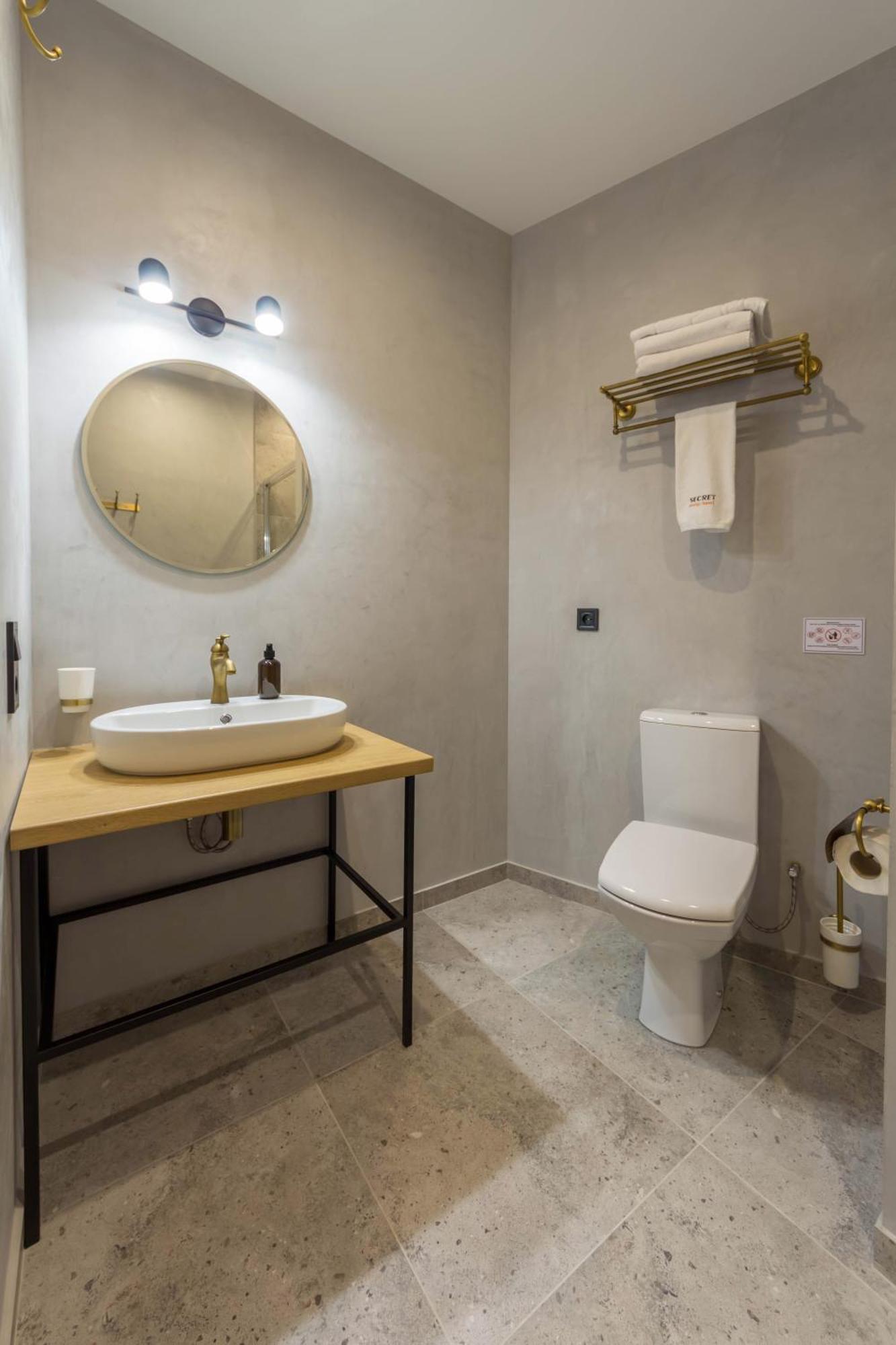 Self Check-In Apartments Maidan Area Kiev Extérieur photo